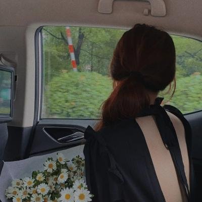 奔现当天，室友阻止我和网恋对象见面